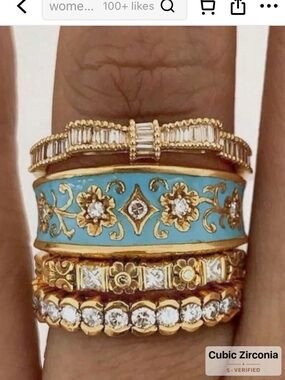 FASHION 4pc Ring Stack - NWT